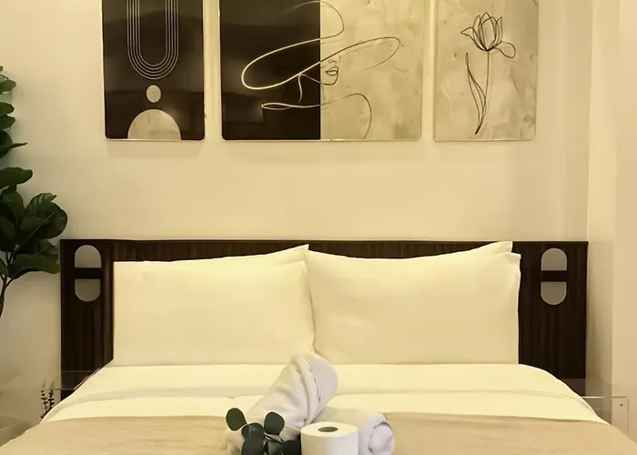 Apartment Exquisite Japandi 3 At Venice With Grand Canal View