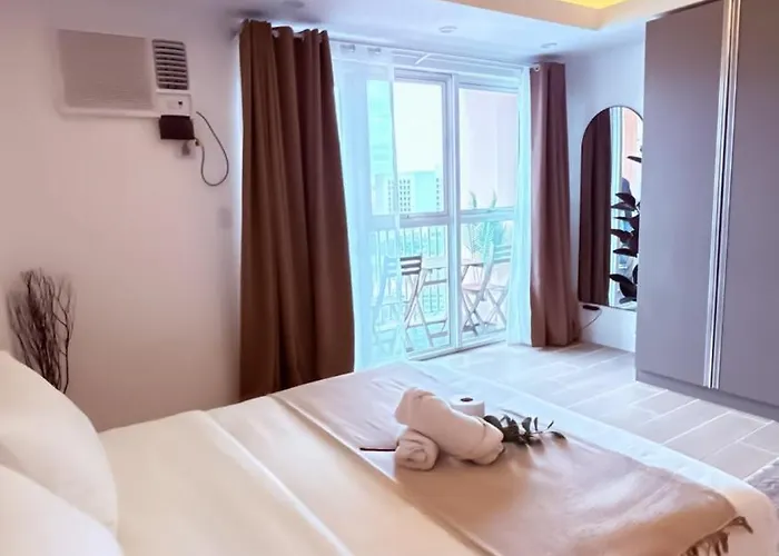 Exquisite Japandi 3 At Venice With Grand Canal View * Manila